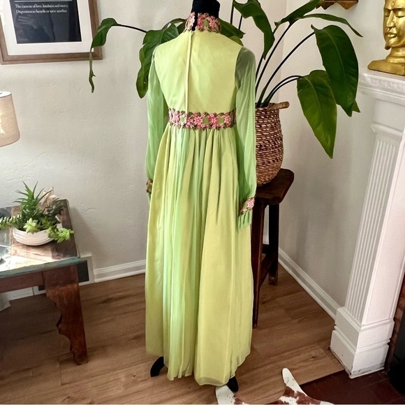 Vintage Light Green Chiffon & Taffeta Maxi Handmade Dress - Picture 6 of 16